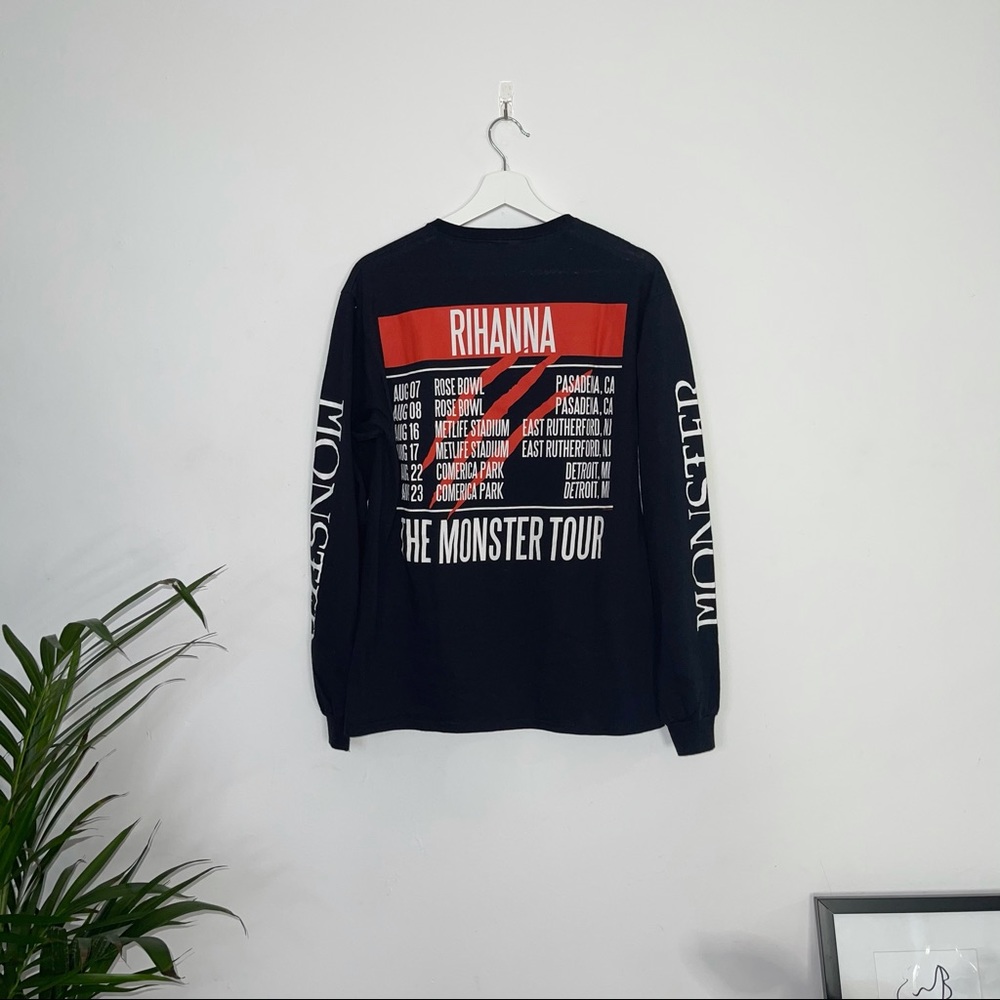 Rihanna Band Tshirt